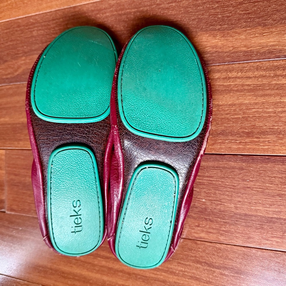 Tieks Burgundy Flats - Picture 6 of 7